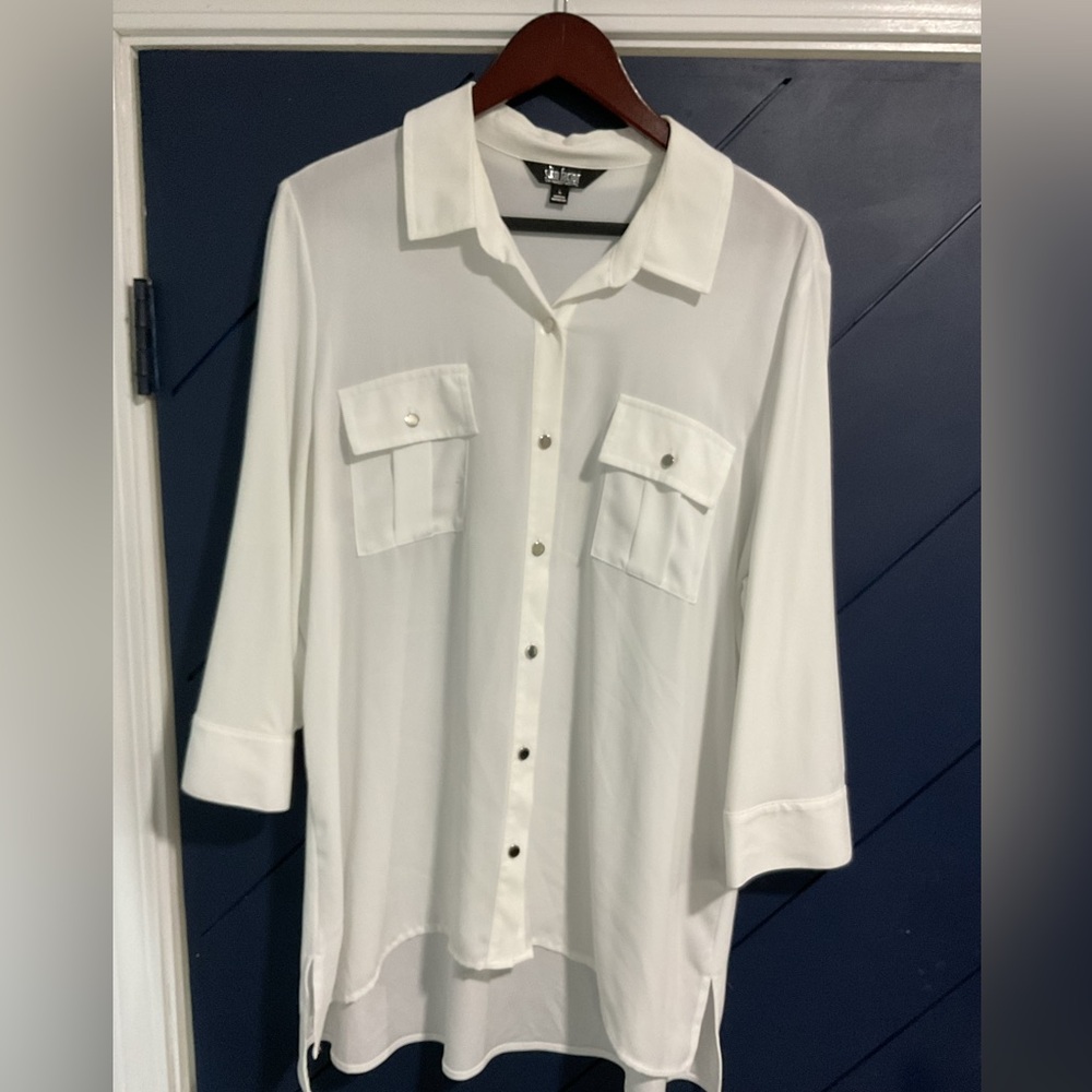 Slim Factor long white blouse